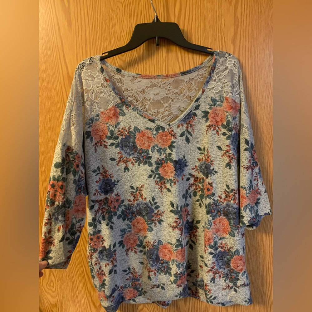 Torrid lace and floral top